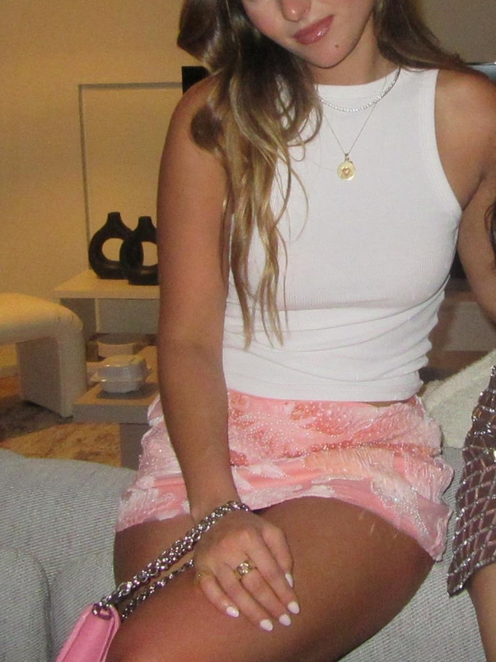 PEPPERMAYO Women's Pink Sequin Mini Skirt - Stylish Party Look - Picture 3 of 3